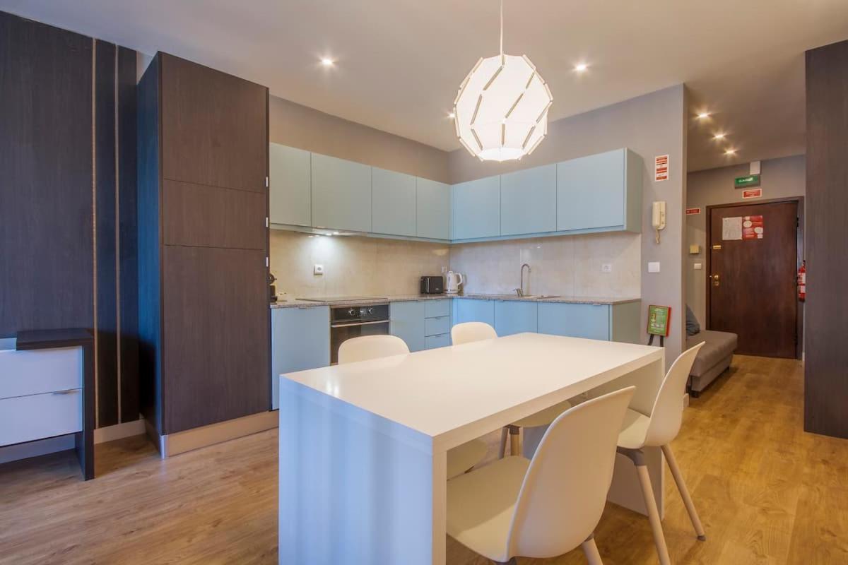408 Gale Center Apartamento Wi-Fi, Estacionamento Porto Bagian luar foto