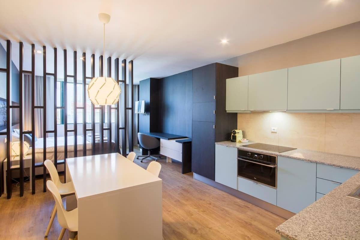 408 Gale Center Apartamento Wi-Fi, Estacionamento Porto Bagian luar foto